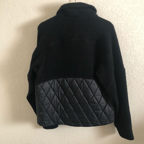 Lululemon Show Me The Sherpa Jacket Black Size 8 HTF - Picture 4 of 6